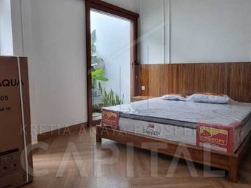 RUMAH ANTIK TERAWAT 2 LANTAI FULL FURNISHED HOOK SIAP HUNI DI GEGERKALONG