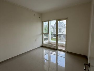 Dijual Cepat Elysia, Suvarna Sutera 10X20 Baru di Cat Beresin Ulang