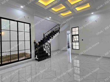 Dijual Rumah Babatan Pantai Row lebar dekat Grand Kenjeran