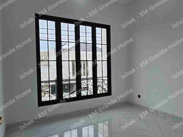 Dijual Rumah Babatan Pantai Row lebar dekat Grand Kenjeran