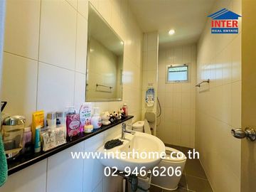 Two-story semi-detached house, 39.3 sq.wah, Atoll Maldives Beach Village, Srinakarin - Nam Daeng, Nam Daeng-Bang Phli Road, Srinakarin Road, Theparak