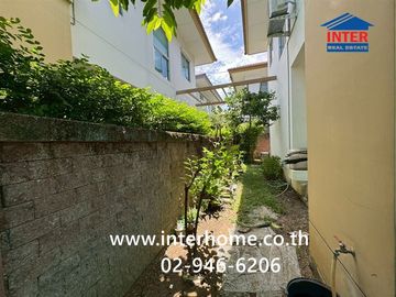 Two-story semi-detached house, 39.3 sq.wah, Atoll Maldives Beach Village, Srinakarin - Nam Daeng, Nam Daeng-Bang Phli Road, Srinakarin Road, Theparak
