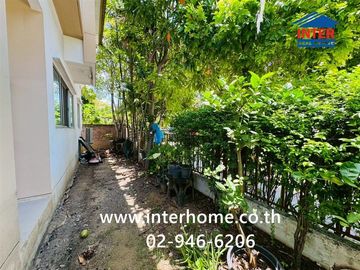 Two-story semi-detached house, 39.3 sq.wah, Atoll Maldives Beach Village, Srinakarin - Nam Daeng, Nam Daeng-Bang Phli Road, Srinakarin Road, Theparak
