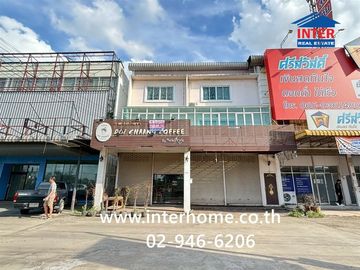 3.5-story commercial building, 40 sq.wa. (approx. 160 sq.m.), near Khlong Si Subdistrict Administrative Organization, on Khlong Luang Road (along the
