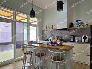 Dijual Rumah Komersil Dharmahusada Indah Cocok Untuk Usaha Dekat Galaxy Mall