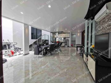 Dijual Rumah Riverside Malang Senyaman Villa Bali dekat Hotel Harris