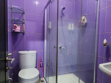 Dijual Rumah 2 Lantai di Rempoa Ciputat