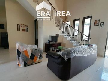 RUMAH DISEWAKAN DI SOLO DEKAT SOLO SQUARE MALL