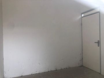 Rumah Dijual Cepat di Jalan Boulevard Cluster Free Balik Nama