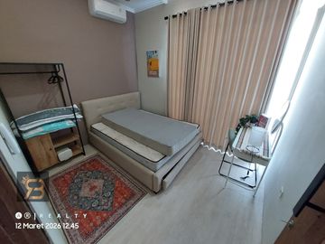 DIJUAL RUMAH MODERN DI CIGADUNG DAGO COBLONG BANDUNG Dgn Kolam Pribadi