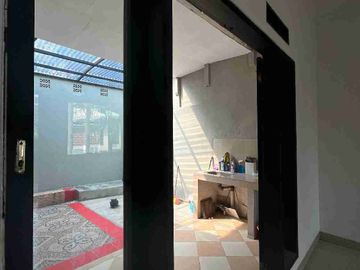rumah siap huni komplek derwati dekat summarecon bandung kota