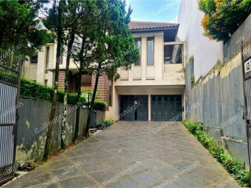 Dijual Rumah 2 Lantai Di Kawasan Elite Sentraduta, Sarijadi, Bandung