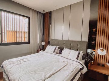 RUMAH MEWAH SUDAH FULL FURNISH SIAP HUNI DI GREENWICH BSD CITY (ENB402)