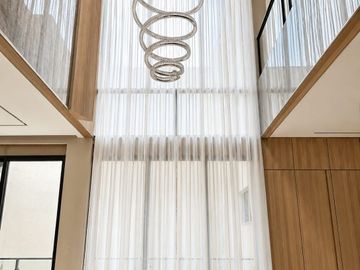 Dijual Rumah Mewah Furnished Interior Bagus Di Zora BSD City