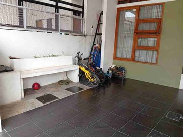 RUMAH MURAH CISARANTEN  725 JT NEGO 2LANTAI.