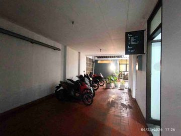 Rumah Gedung di Mainroad Pelajar Pejuang Gatot Subroto Kota Bandung