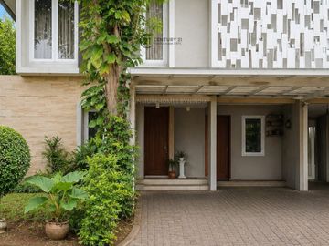 Rumah Hoek Cluster Exclusive, Area Bxchange BTC 16780 OF
