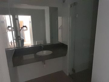 Venta departamento duplex 3 Dormitorios Lince
