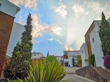 CASA EN VENTA EN AV CENTENARIO, ALVARO OBREGON, CDMX.