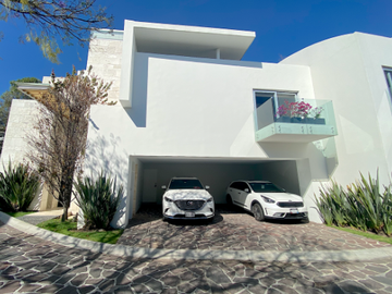 CASA EN VENTA EN AV BERNARDO QUINTANA, ALVARO OBREGON, CDMX.