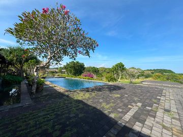 Dijual Tanah Tebing dan Los Pantai Nyang-nyang