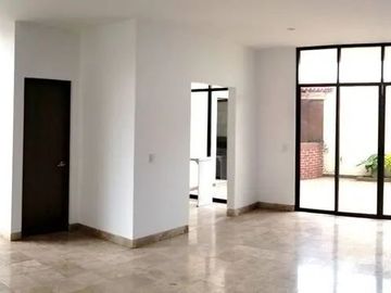 Casa en Venta en San Salvador Tizatlalli, Metepec - Accesibilidad y Seguridad en Gated Community JX