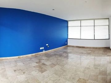 Casa en Venta en San Salvador Tizatlalli, Metepec - Accesibilidad y Seguridad en Gated Community JX