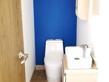 Casa en Venta en San Salvador Tizatlalli, Metepec - Accesibilidad y Seguridad en Gated Community JX