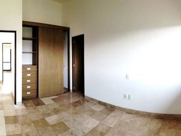 Casa en Venta en San Salvador Tizatlalli, Metepec - Accesibilidad y Seguridad en Gated Community JX