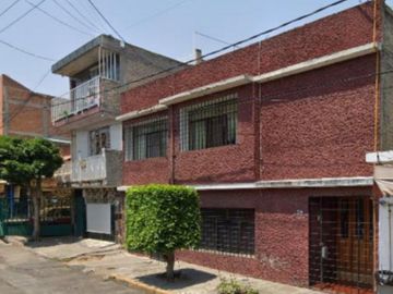 Casa en venta calle Calle 4 Ote 48 isidro Fabela Tlalpan