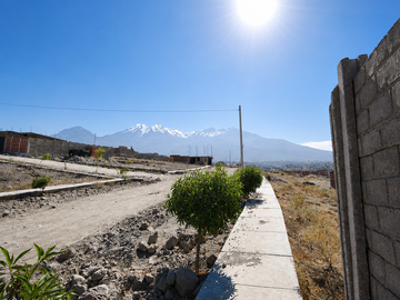 TERRENO EN VENTA EN FUNDO CABRERÍAS – CERRO COLORADO