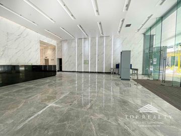 268 SQM Office Space for Rent at Park Triangle Corporate Plaza, BGC Taguig City