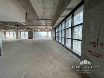 268 SQM Office Space for Rent at Park Triangle Corporate Plaza, BGC Taguig City