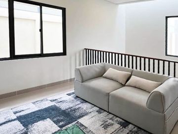 Dijual Rumah di Cluster Carson Semi Furnish