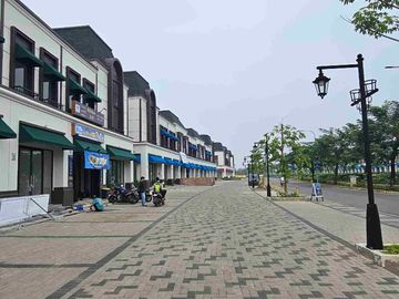 dijual murah RUKO STRATEGIS di Boulevard nya citra garden serpong