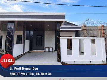 Rumah baru lokasi berkembang di parit nomor dua, kubu raya