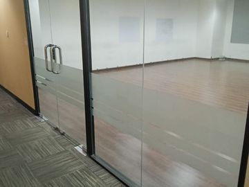 Kantor Sewa Area Sudirman di Wisma Nugra Sentana 116.99 Sqm Fitted Dekat TJ