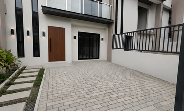 Tisa Cebu Property for Sale | Modern 3-Storey Townhouse with Balcony & Roofdeck