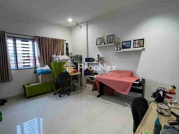 Mitra Raya Hadap Jalan Besar 3 Lantai Batam Centre