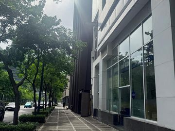 Active Fun Building Prime Bi-Level Retail / Commercial Space for Lease | 205.67sqm | BGC