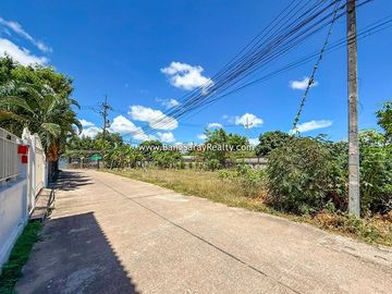 161 Sq.W. Beachside Land for Sale – Bang Saray