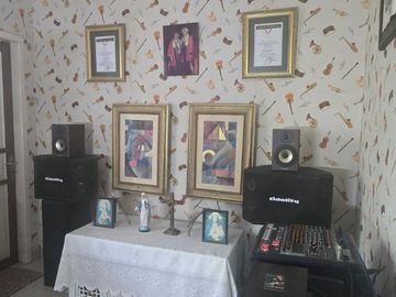 DIJUAL CEPAT RUMAH SEMI FURNISHED TAMAN BELAKANG LUAS @RUMAH FLORENCE PIK 1