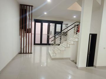 2 LANTAI – LUAS 108M2!! JUAL CEPAT RUMAH PERUM PANTAI MENTARI CLUSTER THE HAVENS – KENJERAN KEC. BULAK SURABAYA