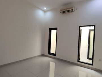 A201 SEWA RUMAH AREA DHARMAHUSADA INDAH, GUBENG, SURABAYA TIMUR, SIAP HUNI