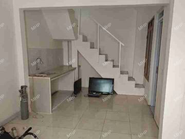 Rumah Tingkat Disewakan Murah