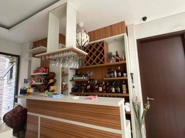 rumah 2 lantai prestigia BSD lokasi strategis baru renovasi