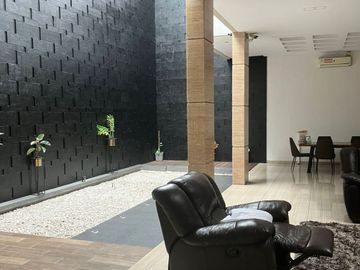Rumah Bagus Singgasana Pradana