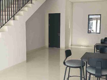 Oxford Square Yosega 2 Muka 4 Lantai Kawasan Victoria Central  District Gading Serpong