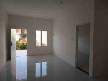 RUMAH DISEWAKAN SIAP HUNI