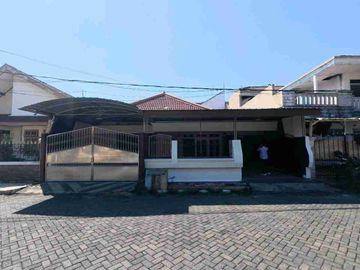 Sewa Rumah Siap Huni. Bagus Full Renov. Ada 3 AC, Water Heater. Lokasi Tenang. Cocok Untuk Rumah Tinggal, Kantor